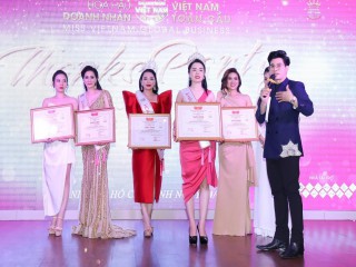 Nguyễn Thị Duyên giản dị tham dự Thanks Party Hoa hậu Doanh nhân Việt Nam Toàn cầu 2020