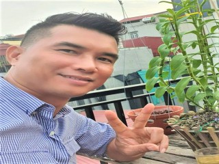 Ngô Gia Bình Từ ông chủ Sàn Ô Tô Việt Nam đến chủ vườn Phong Lan Hoàng Gia