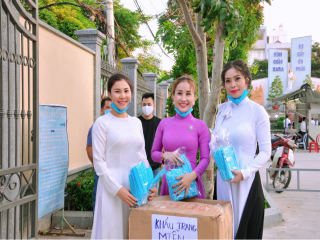 Hoa hậu Vũ Thanh Thảo, CEO Nguyễn Thị Thanh cùng Hoa hậu Hà Lâm chung tay cùng cộng đồng