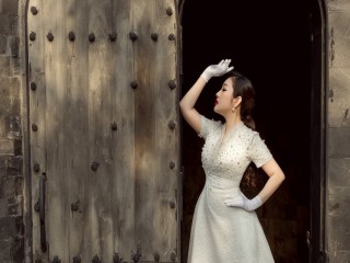 Nữ hoàng Kim Trang đẹp quý phái trong bộ ảnh mới