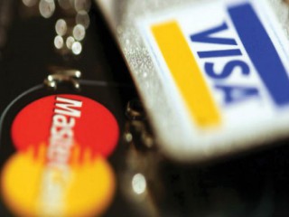 Thẻ tín dụng gia tăng động lực trong cuộc đua giành khách VIP của ngân hàng Việt